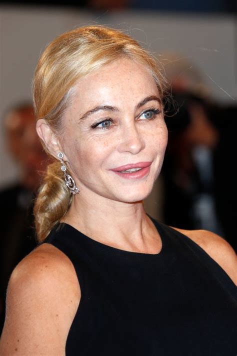 Emmanuelle Beart Maman Stricte Jai Tenu à Ce Que Leur Vie Closer