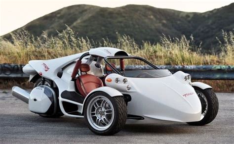 Discover its bold and muscular design and open your road! Polaris Slingshot concept - Szukaj w Google | concepts ...
