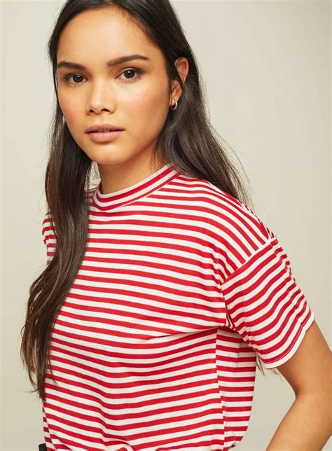 red striped funnel neck t shirt clothes red stripes date night outfit
