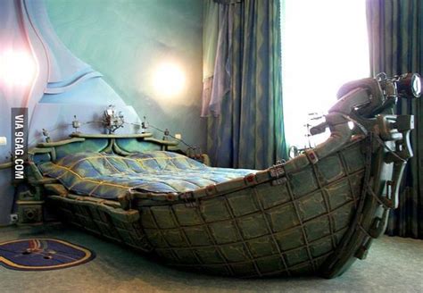 I Want To Sleep On This Pirate Ship Bed In 2020 Unique Bed Design