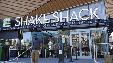 Popular Burger Joint Shake Shack To Open In Cary Abc11 Raleigh Durham