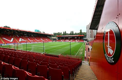 Fake Video Of Couple Having Sex On Charlton Athletic Pitch Spreads Online Daily Mail Online