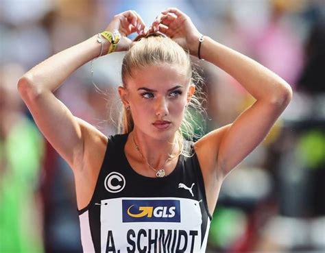 German Runner Alica Schmidt Dubbed The Sexiest Athlete In The World Female Athletes Athlete