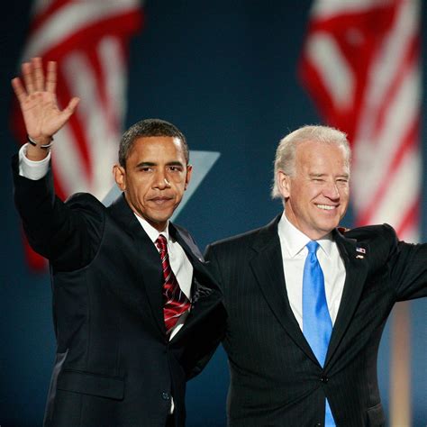 Barack hussein obama ii, произносится bəˈrɑːk huːˈseɪn oʊˈbɑːmə амер.: Obama Endorses Joe Biden To Battle Trump For US 2020 ...