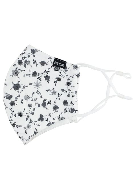 White Floral Face Masks Filter Face Mask In Cotton With Flower Design