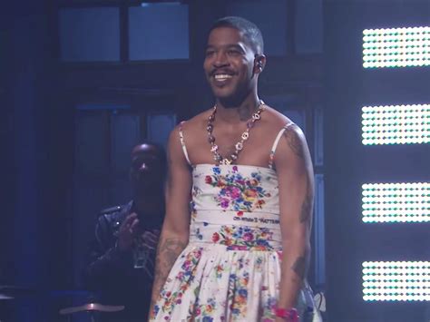 Snl Kid Cudi Celebrated After Performing In Floral Dress The Independent