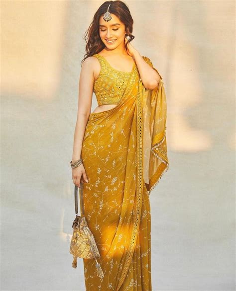 Shraddha Kapoor Looked Bright As Sunshine In Her Popping Yellow Saree