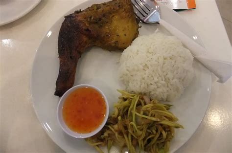 Natural coconut ice cream and coconut shake. haPpY HaPpY: One Lunch @ Wangsa Walk Mall, Wangsa Maju