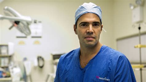 Separating The Twins Key Moments Inside The Operating Room Oren Tepper Md