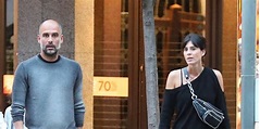 Pep Guardiola y Cristina Serra, muy enamorados paseando de incógnito en ...