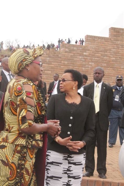 This week mozambique is commemorating the 25th anniversary of the plane crash that killed samora machel, the country's first presiden. 30 years commemoration of the death of President Samora ...