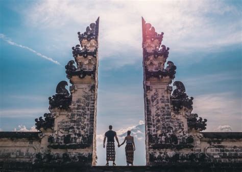 8 Must Visit Hindu Temples In Bali Honeycombers Bali Onyx