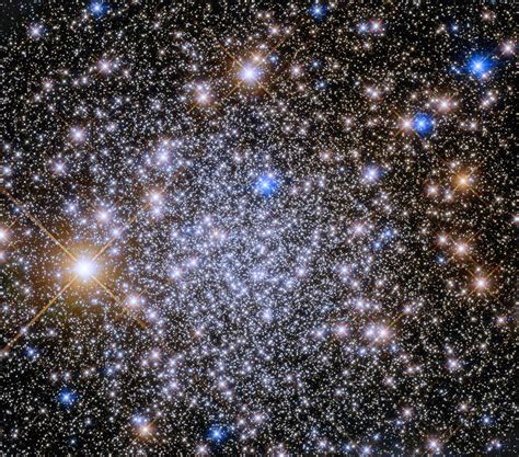 Hubble Promatrao ‘kozmičko Okupljanje Zvijezda Kozmos
