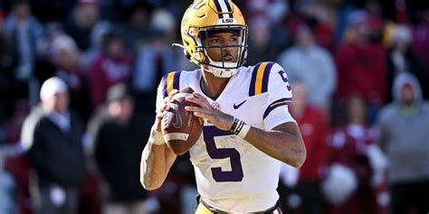 Ap Top 25 Poll Lsu Inches Up Slightly After Two Top Teams Fall Fox News