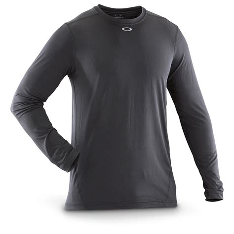 Oakley Control Long Sleeved T Shirt 582916 T Shirts At Sportsmans Guide