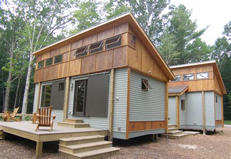 By using less space and materials, prefab homes preserve natural resources, while leaving the smallest of footprints. cottage modular homes floor plans : Modern Modular Home