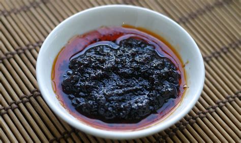 I also make tahini paste and thai green curry paste at home, so that it is easy for me to cook those fancy recipes on a weekday. Roasted Chili Paste » Real Thai Recipes » Authentic Thai ...