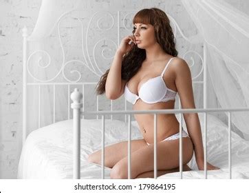 Sexual Woman Lying Naked Bed Stock Photo Shutterstock