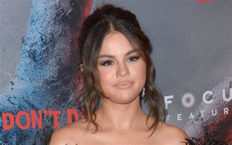 Selena Gomez Responds To Bella Hadids Apparent Instagram Shade The Tango