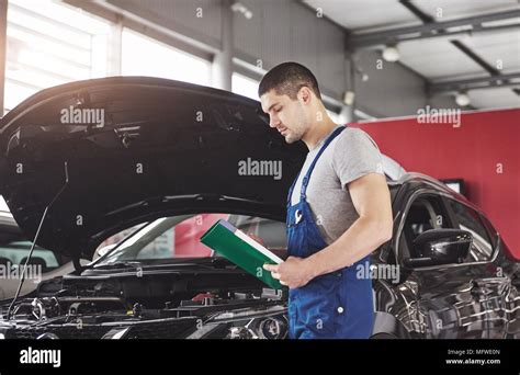 Mechanic Car High Resolution Stock Photography And Images Alamy