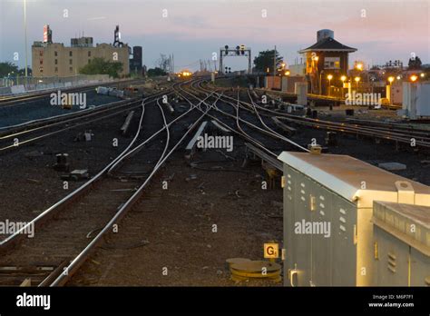 Queens New York Jamaica Rail Hi Res Stock Photography And Images Alamy
