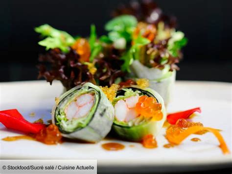 Retrouvez notre page recette sushi dédiée aux meilleures recettes japonaises ! Maki à la salade et surimi rapide : découvrez les recettes ...
