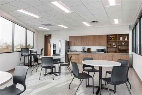 3 Factors That Impact The Amount Of Office Furniture In Americas