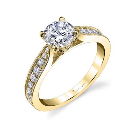 Classic Solitaire Ring Hacup