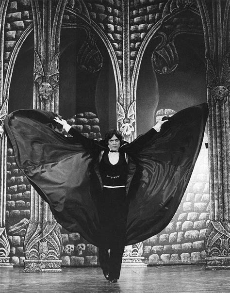 Raúl Juliá Playing Count Dracula In The Broadway Production Of Dracula
