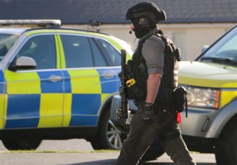 Updated Pembroke Dock Armed Police Make Arrests The Pembrokeshire