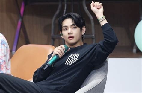 The hair evolution of bts v | bts taehyung hairstyles in every era hello, guys i made this video to show armys how taehyung. BTS V hailed as the 'Sexiest Existing Musician' in 2020 ...