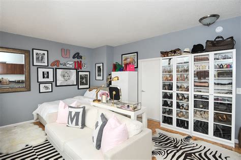 See A 500 Square Foot Studio Apartment With Amazing Shoe Storage