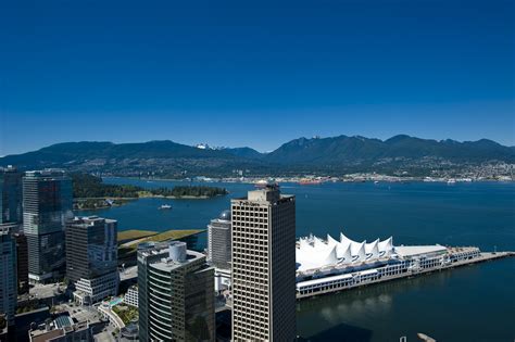 Vancouver Lookout Harbour Centre