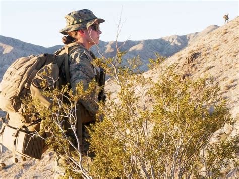 ‘shes One Of Us Lieutenant Becomes 1st Female Marine Combat Platoon