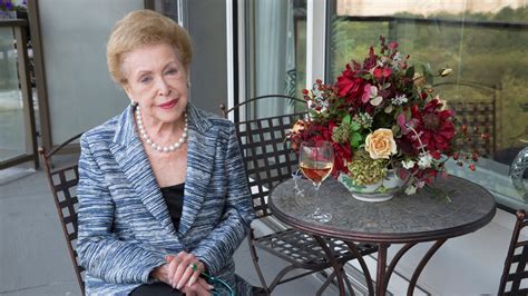 Mary Higgins Clark Best Selling Queen Of Suspense Dies At 92 The