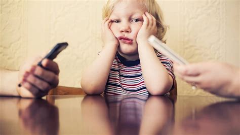 Cell Phone Distracted Parenting Can Have Long Term Consequences Study