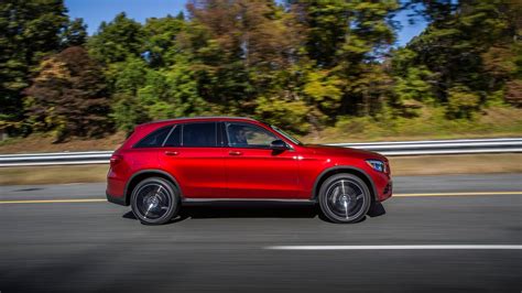 Used 2017 Mercedes Benz Glc Class Review And Ratings Edmunds