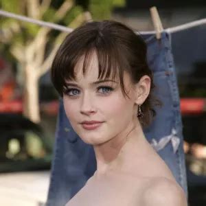 Alexis Bledel Salary Net Worth Bio Ethnicity Age Networth And Salary