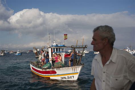 Spanish Fishermen Protest Gibraltar Reef