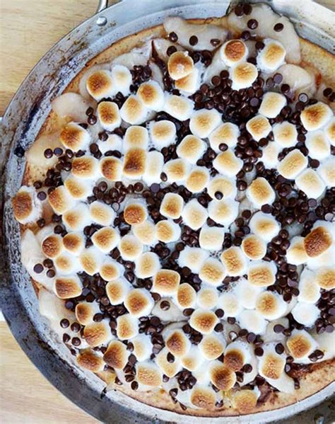 13 ways to make a perfect pie. Grilled Pizza Is the Easiest Dinner Ever (and Here Are 22 ...