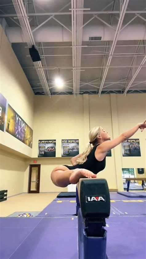 Lsu Gymnast Olivia Dunne Goes Viral In Crazy Stretching Video On Balance Beam Page