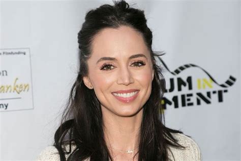 Baby On Board Bring It Ons Eliza Dushku Is Pregnant With Her