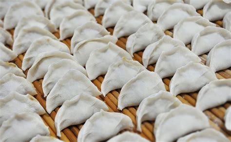 6 Traditional Foods For Chinese New Year Links Travel And Tours
