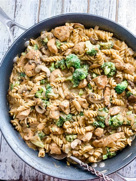 Indo chinese dishes are fusion foods of the indian and the chinese cuisines originated in the kitchens of indian chinese folks. A big plate of warm noodles topped with creamy sauce is a classic comfort food. There's the ...