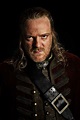 Captain Berringer - Chris Larkin Chris Larkin, Black Sails Starz, Jon ...