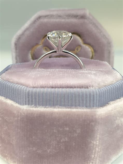 2 Carat Round Brilliant Cut Diamond Engagement Ring Benz And Co Diamonds