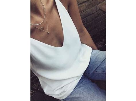 How To Show Off Collarbones 6 Clothing Items To Help You Show Off
