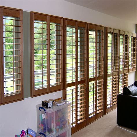 Round Wooden White Louver Plantation Shutters For Window And Door