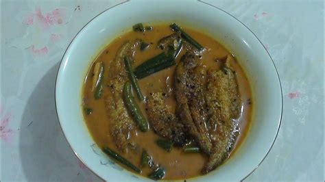 Indian Butter Fish Curry With Onion Sprouts।। পেঁয়াজ কলি দিয়ে পাবদা