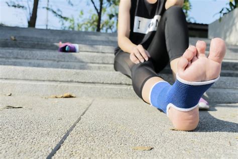 Safe Athletics How To Prevent Ankle Injuries Neuhaus Foot And Ankle